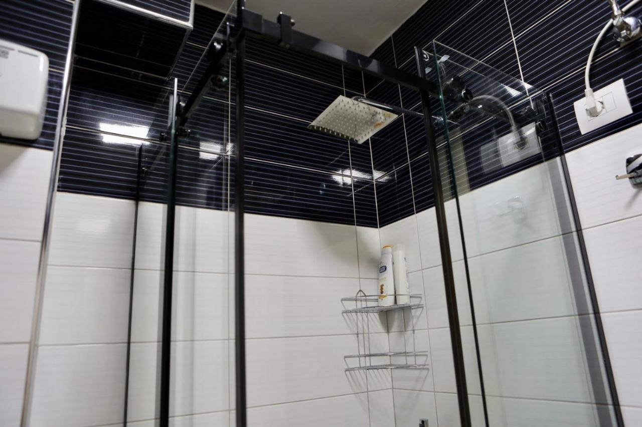 Deoni Apartment Luxury Tirana Esterno foto