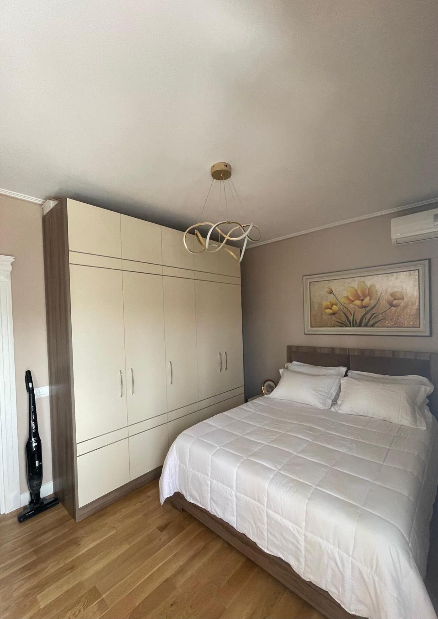 Deoni Apartment Luxury Tirana Esterno foto