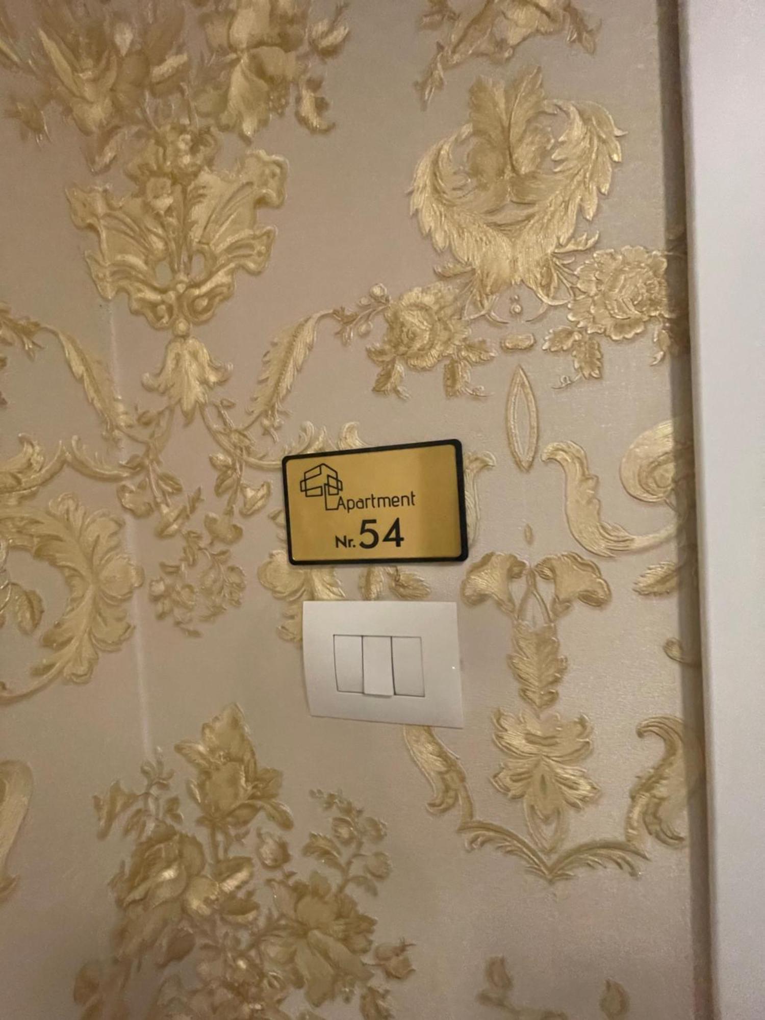 Deoni Apartment Luxury Tirana Esterno foto