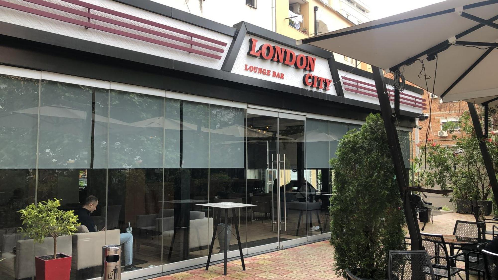 Deoni Apartment Luxury Tirana Esterno foto