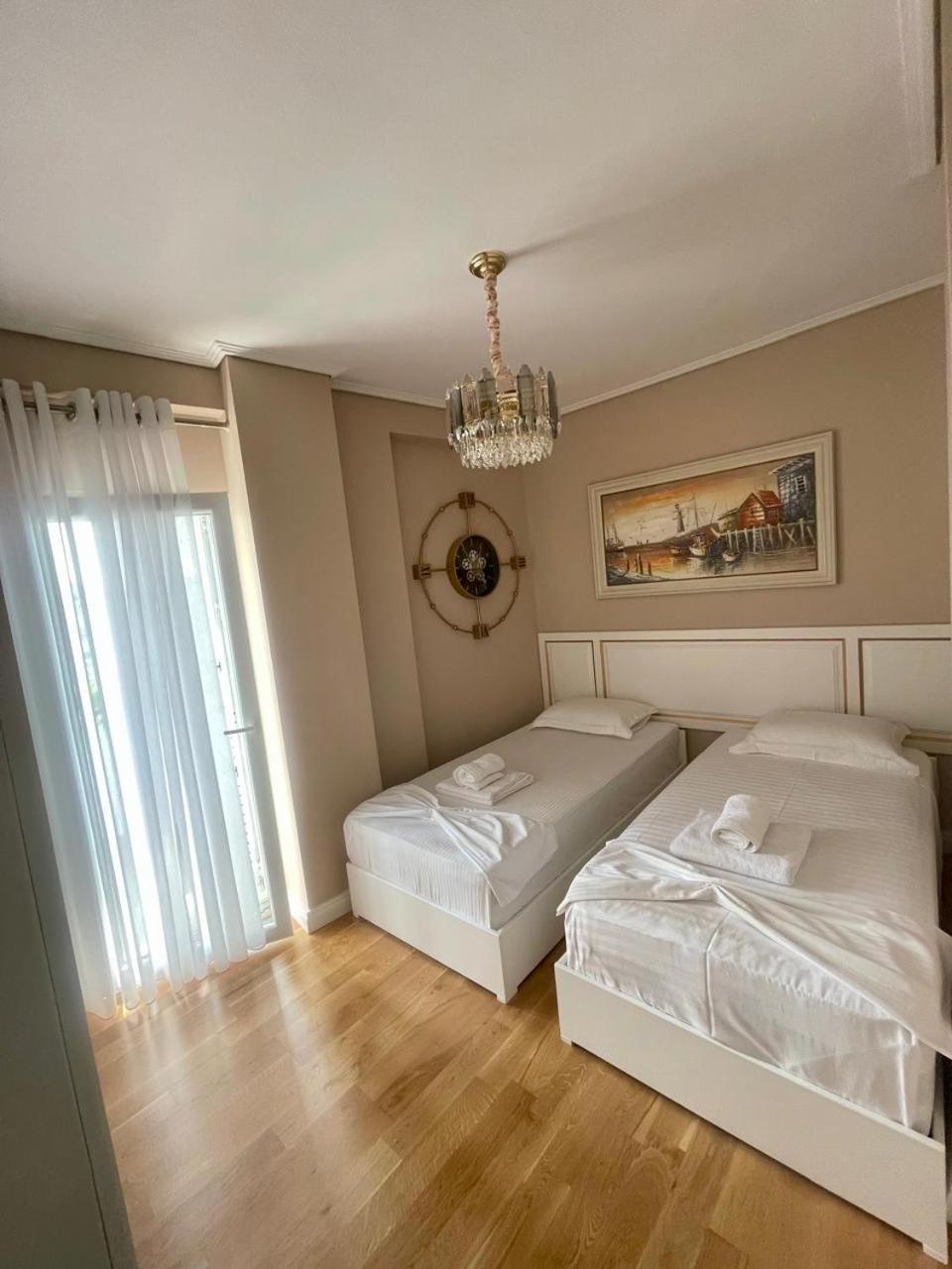 Deoni Apartment Luxury Tirana Esterno foto