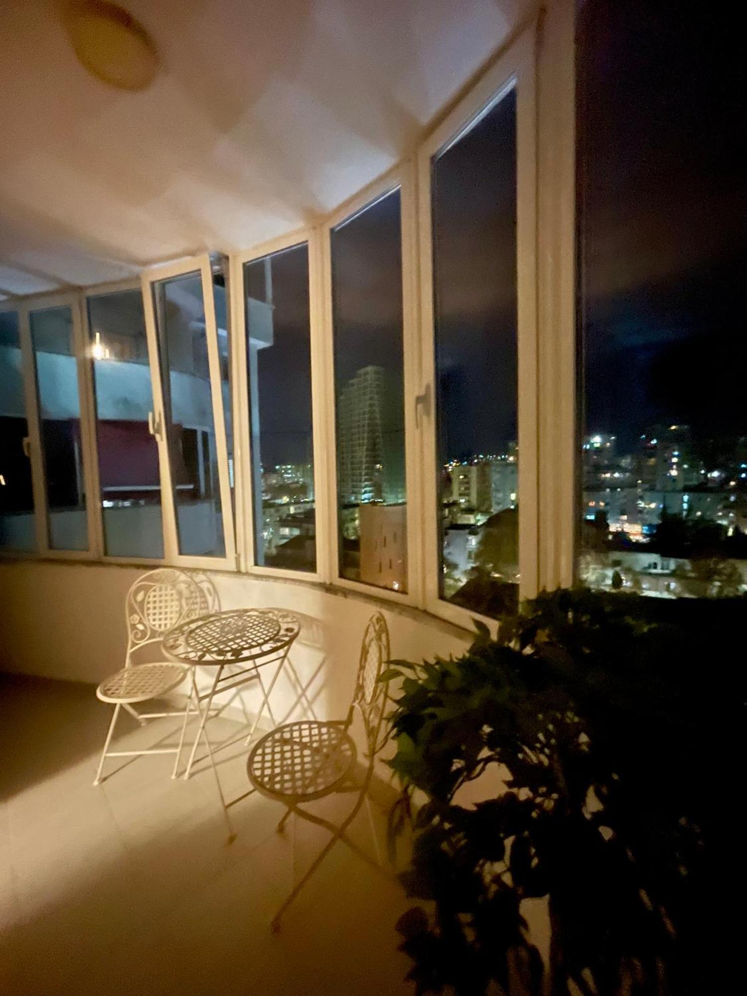Deoni Apartment Luxury Tirana Esterno foto