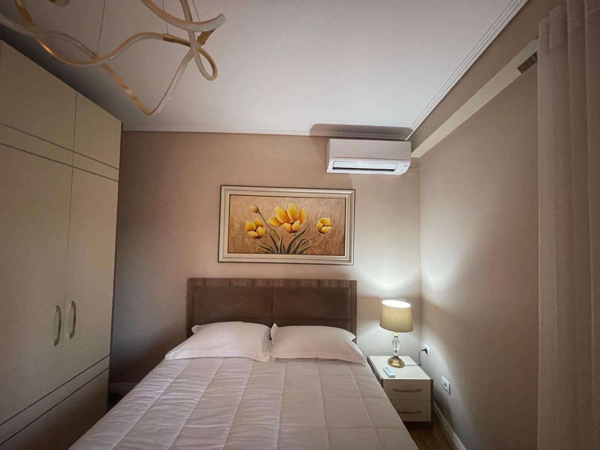Deoni Apartment Luxury Tirana Esterno foto